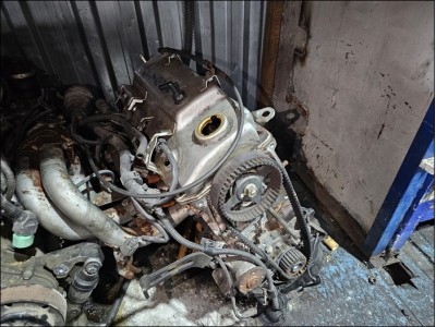 Mitsubishi Lancer 1.6 Benzinli çıkma motor