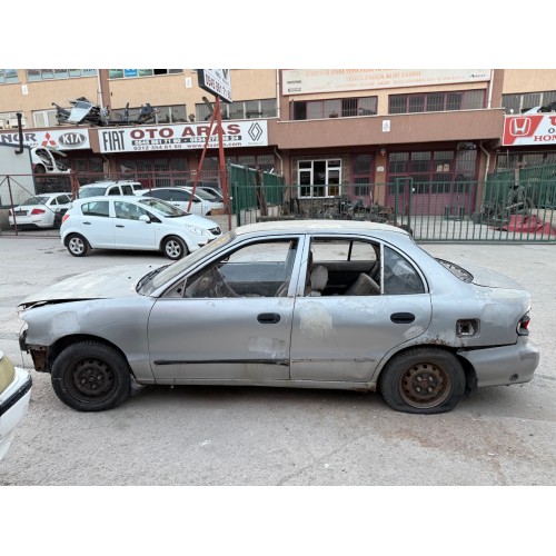 Hyundai Accent Yumurta Kasa Çıkma Sol Ön Kapı 