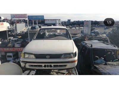 Toyota Corolla Kaput