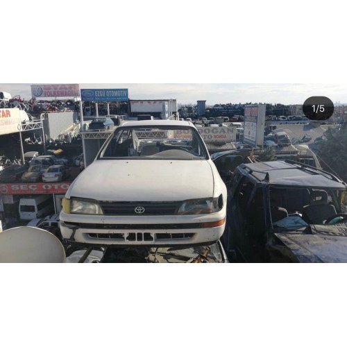 Toyota Corolla Kaput