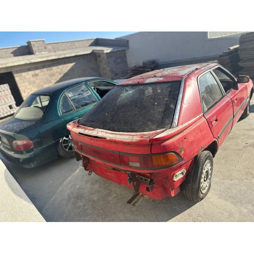 Mazda 323 Bagaj