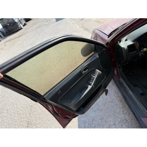 Honda Accord 1990 sol kapı döşemesi