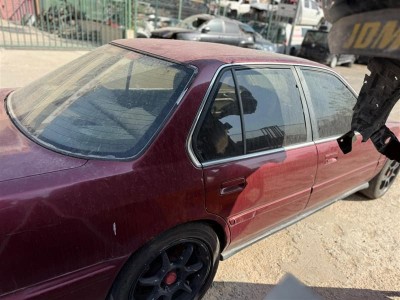 Honda Accord 1990 sağ arka kapı