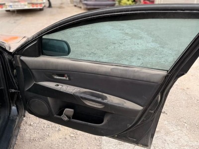 Mazda 3 2005 kapı döşemesi Mazda 3 2005 kapı döşemesi