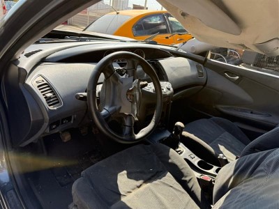 Nissan Primera göğüs
