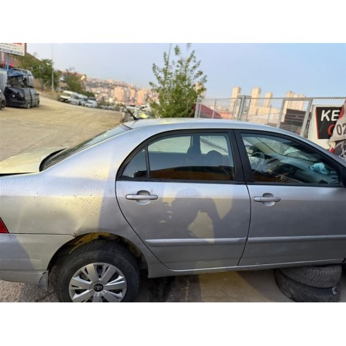 Toyota Corolla 2005 sağ arka kapı