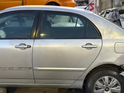 Toyota Corolla 2005 sol arka kapı gri