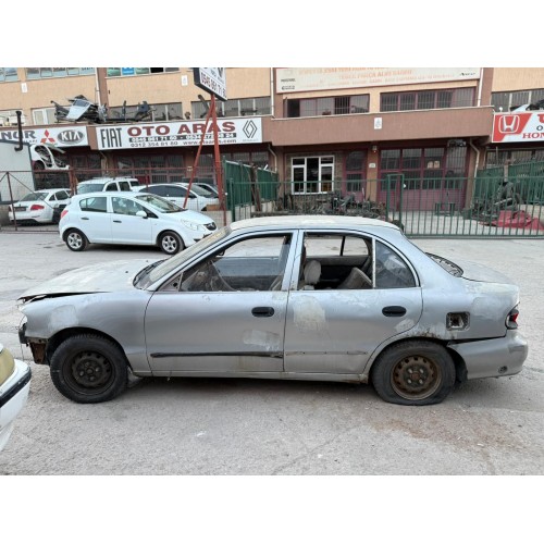 Hyundai Accent Yumurta Kasa 1998 kapı kilidi