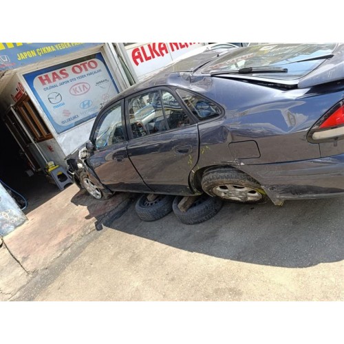 Mazda 626 2001 sol ön kapı