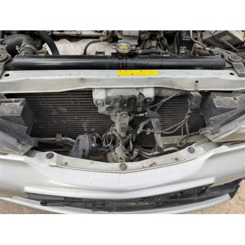 Nissan Primera 2001 ön panel