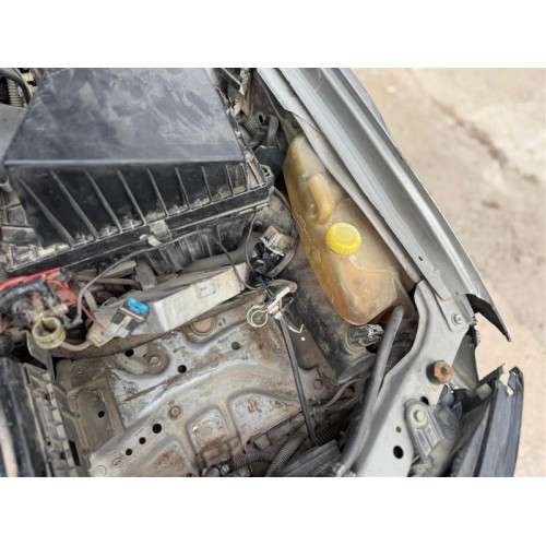 Nissan Primera 2001 motor su bidonu