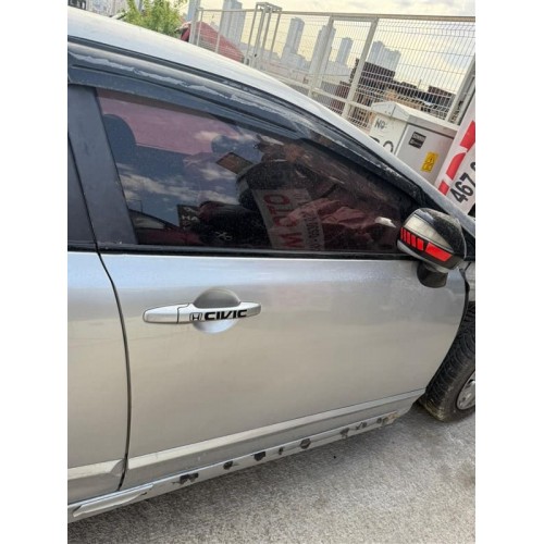 Honda Civic 2008 sağ ön kapı