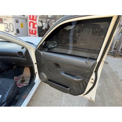 Hyundai Accent 1996 kapı döşemesi