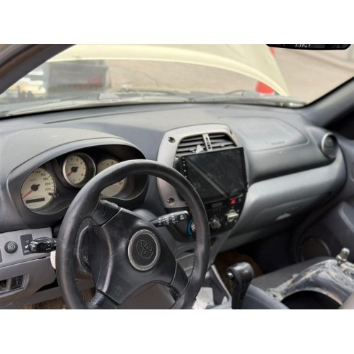 Toyota Rav-4 2005 göğüs