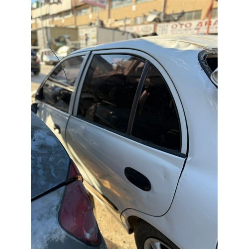 Hyundai Accent Yumurta Kasa 1998 sol arka kapı beyaz