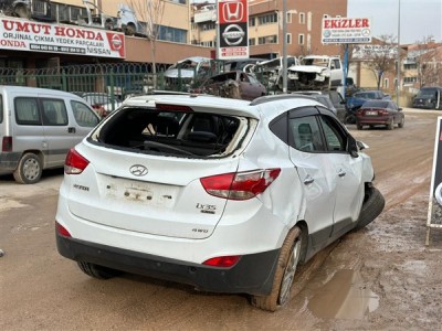 Hyundai ix35 çıkma arka tampon