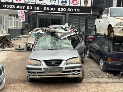 Hyundai Elantra 2006 ön panjur