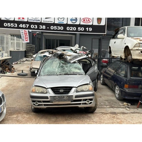 Hyundai Elantra 2006 ön panjur