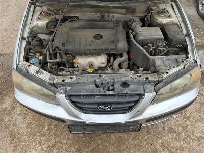 Hyundai Elantra 2006 ön panel