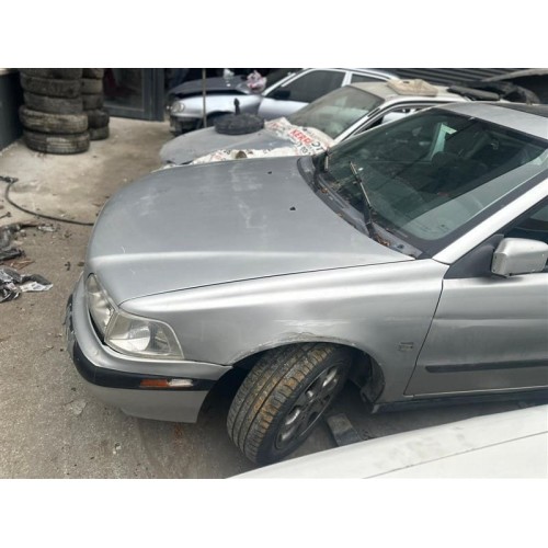 Volvo S40 2001 sol ön çamurluk