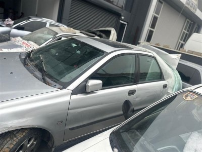 Volvo S40 2001 sol ön kapı