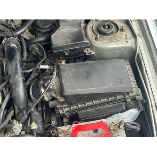 Volvo S40 2001 hava filitre kutusu