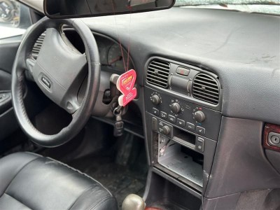 Volvo S40 2001 dörtlü ikaz düğmesi
