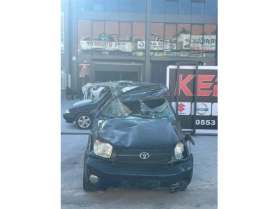 Toyota Rav4 2007 2.0 ön tampon