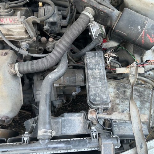 Toyota Corona 1992 sigorta kutusu