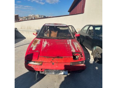 Mazda 323 1993 kaput kırmızı