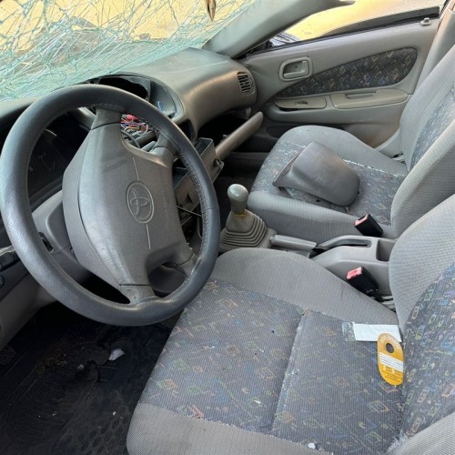 Toyota Corolla 1999 şoför koltuğu
