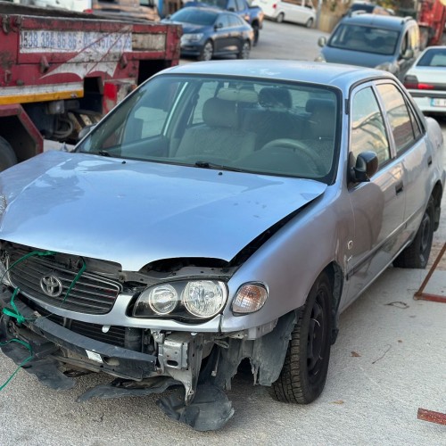 Toyota corolla 1.6 2001 kaput