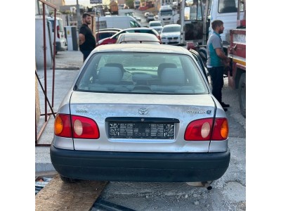 Toyota corolla 1.6 2001 arka tampon