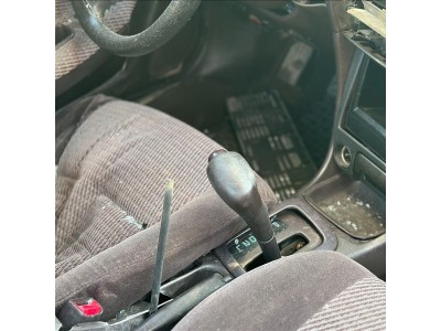 Toyota Corolla 1.6 1997 otomatik vites topuzu