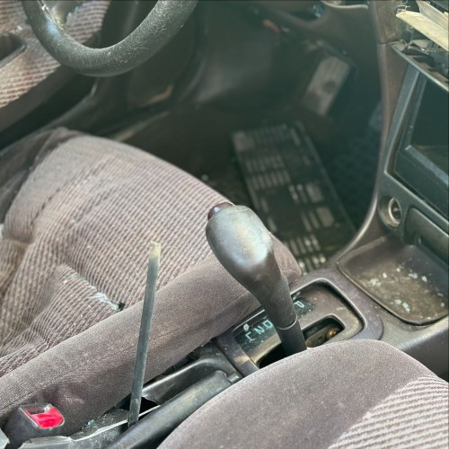 Toyota Corolla 1.6 1997 otomatik vites topuzu