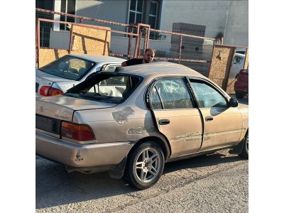Toyota Corolla 1.6 1997 sağ arka stop camı