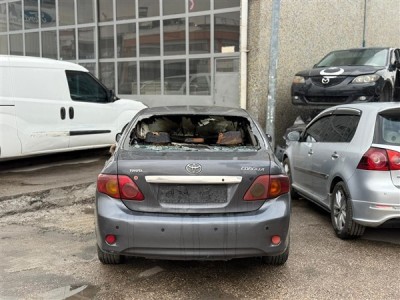 Toyota corolla 2009 arka bagaj kapağı
