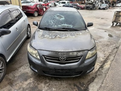 Toyota corolla 2009 kaput gri