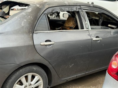 Toyota corolla 2009 sağ arka kapı gri