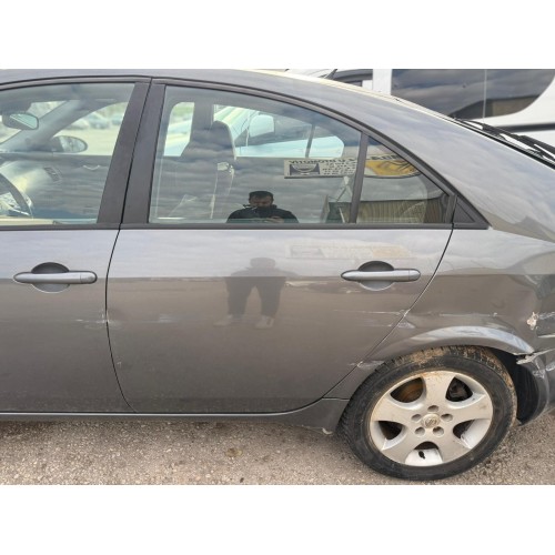 Nissan Primera 2007 sol arka kapı