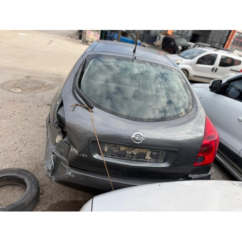 Nissan Primera 2007 bagaj kapağı