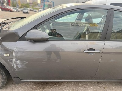 Nissan Primera 2007 sol ayna